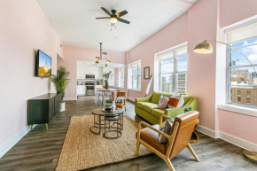 Exquisite 4 Bedroom Luxury condo Just Steps from the French Quarter
